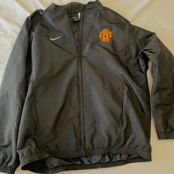 💖SOLD💖 NIKE x Manchester United Windbreaker - Picture 9 of 10